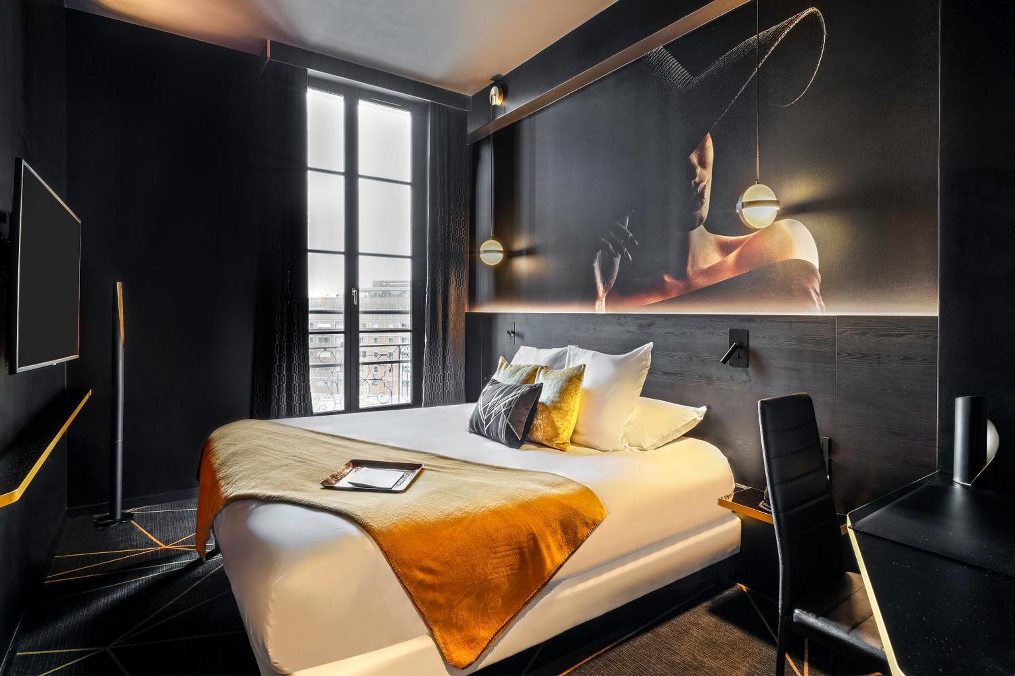 Classic Queen Room
